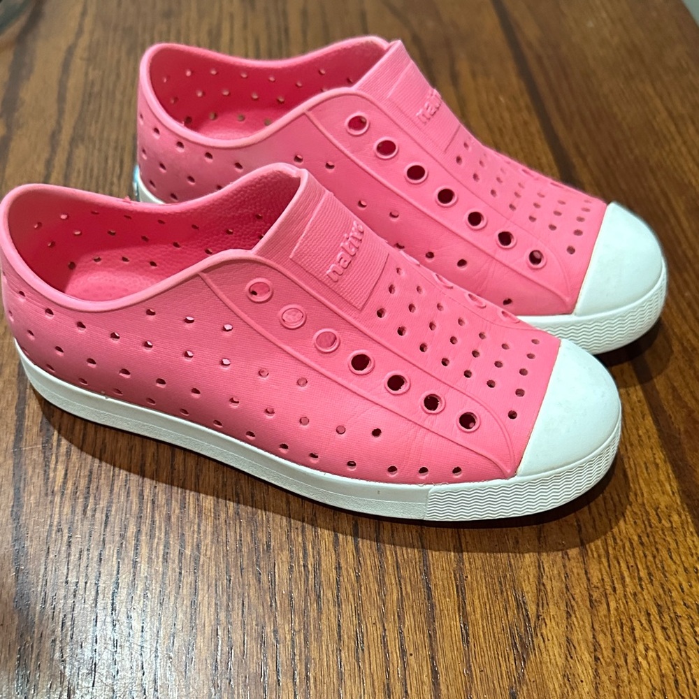 Pink native Jefferson’s